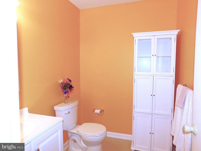 5640 CRABAPPLE DR, Frederick, MD 21703