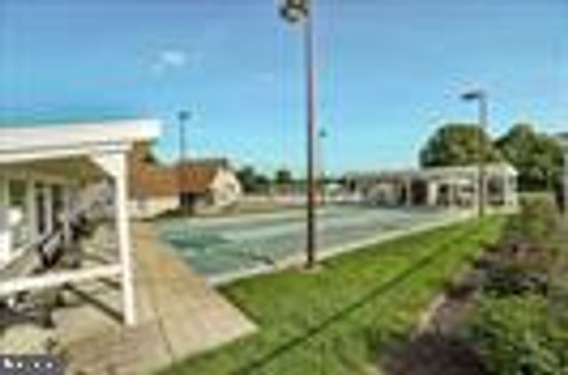 5640 CRABAPPLE DR, Frederick, MD 21703