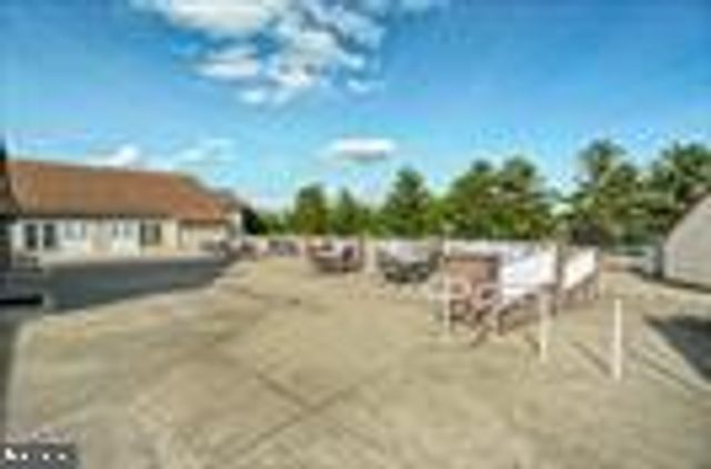 5640 CRABAPPLE DR, Frederick, MD 21703