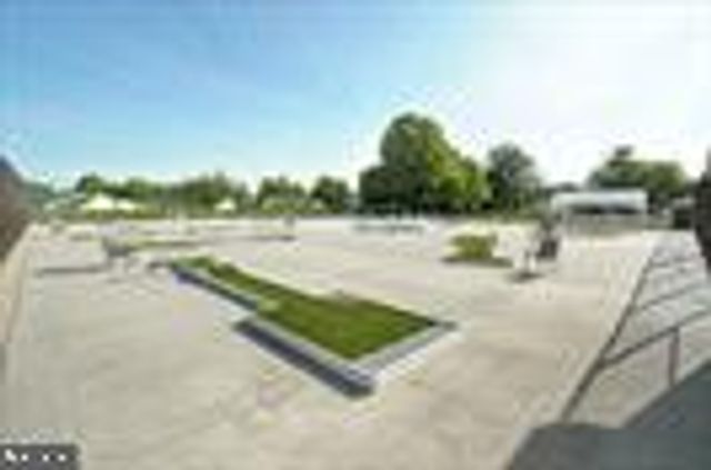 5640 CRABAPPLE DR, Frederick, MD 21703