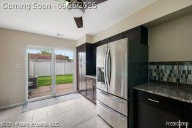 33515 Colfax Drive, Farmington Hills, MI 48335