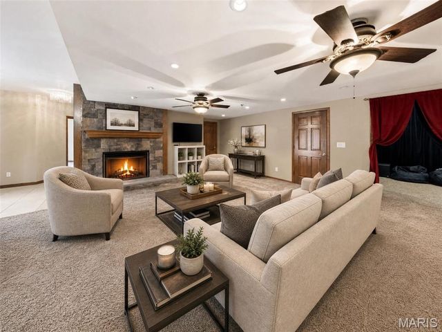 823 Ridge Road, Waterloo, IL 62298