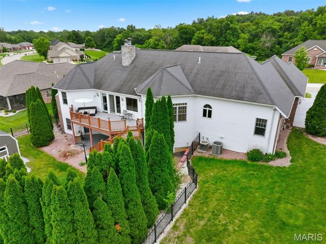 823 Ridge Road, Waterloo, IL 62298