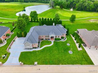 823 Ridge Road, Waterloo, IL 62298