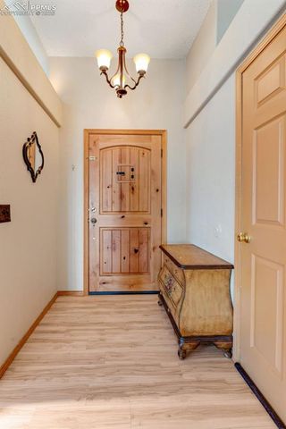 670 Fernglen Court, Colorado Springs, CO 80906