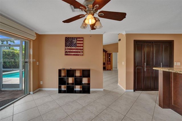 4242 NW 66th St, Coconut Creek, FL 33073
