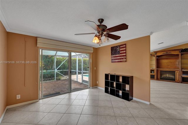 4242 NW 66th St, Coconut Creek, FL 33073