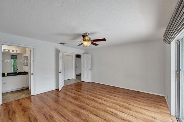 4242 NW 66th St, Coconut Creek, FL 33073