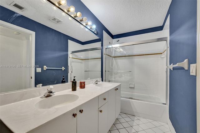 4242 NW 66th St, Coconut Creek, FL 33073