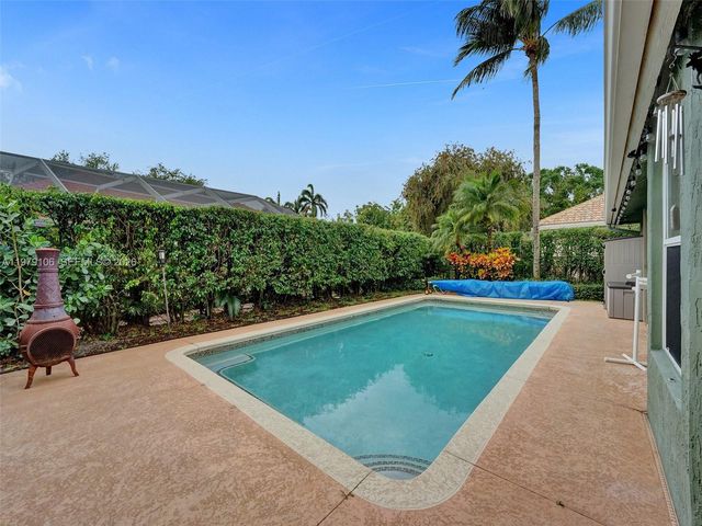 4242 NW 66th St, Coconut Creek, FL 33073