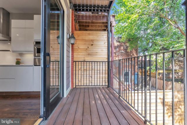 225 R ST NW, Washington, DC 20001