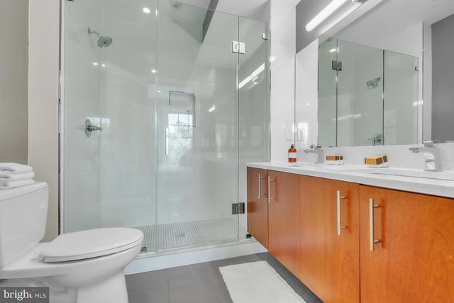 225 R ST NW, Washington, DC 20001