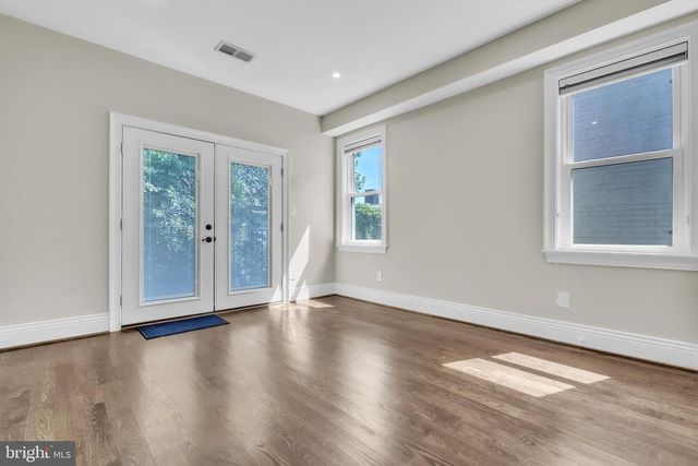 225 R ST NW, Washington, DC 20001