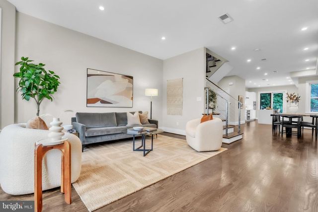 225 R ST NW, Washington, DC 20001