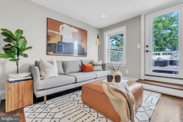 225 R ST NW, Washington, DC 20001