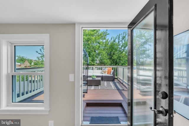 225 R ST NW, Washington, DC 20001