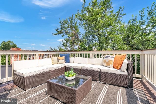 225 R ST NW, Washington, DC 20001
