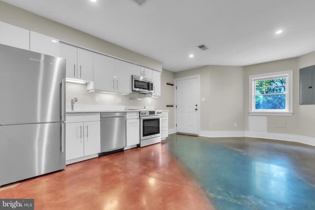 225 R ST NW, Washington, DC 20001