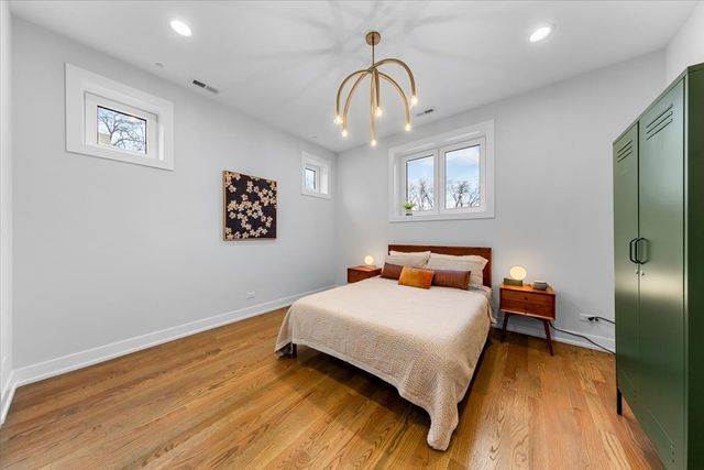 2150 W FOSTER Avenue 2, Chicago, IL 60625