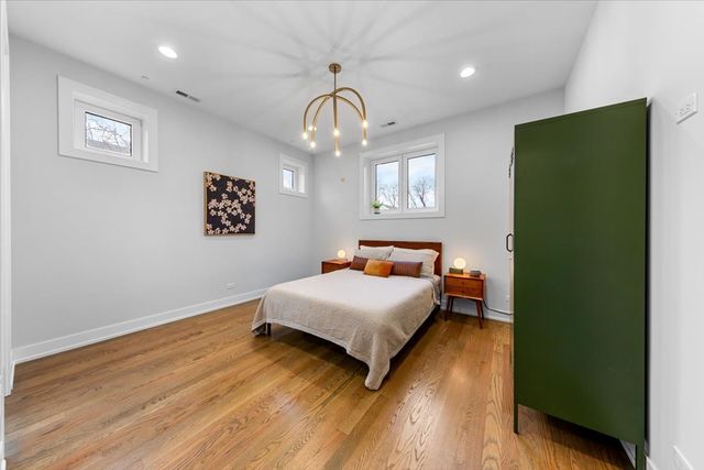 2150 W FOSTER Avenue 2, Chicago, IL 60625