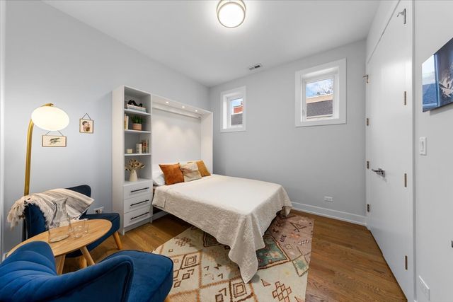 2150 W FOSTER Avenue 2, Chicago, IL 60625