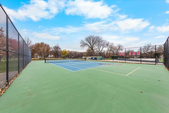 2150 W FOSTER Avenue 2, Chicago, IL 60625