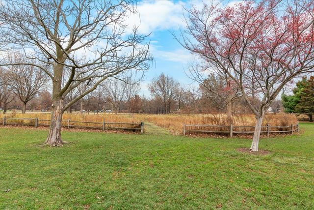 2150 W FOSTER Avenue 2, Chicago, IL 60625