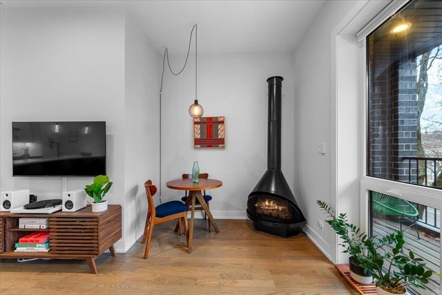 2150 W FOSTER Avenue 2, Chicago, IL 60625