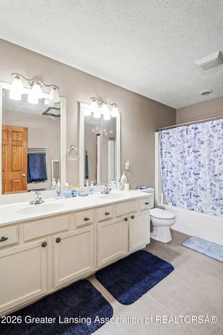 11610 Hibiscus Lane, Grand Ledge, MI 48837