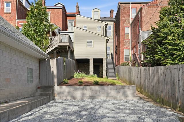 1709 Buena Vista St, Central North Side, PA 15212