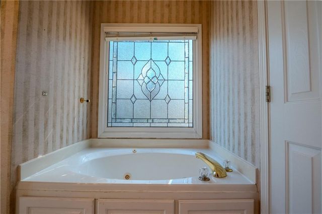 2255 Pinehaven Court, Grayson, GA 30017