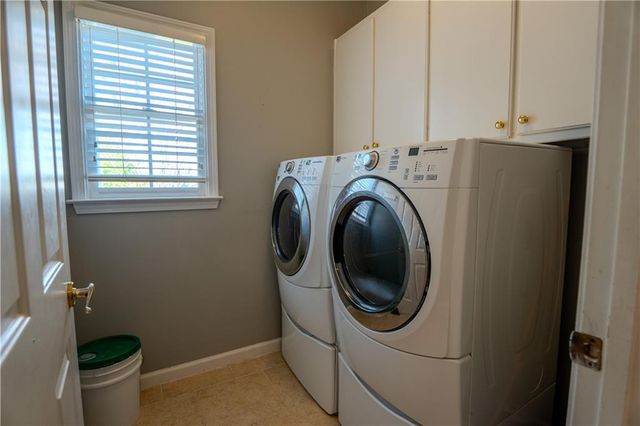 2255 Pinehaven Court, Grayson, GA 30017