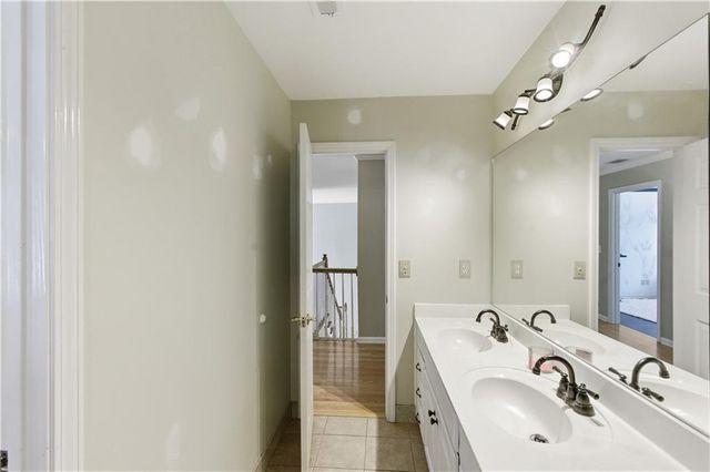 2255 Pinehaven Court, Grayson, GA 30017