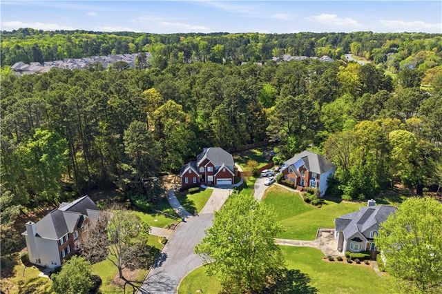 2255 Pinehaven Court, Grayson, GA 30017
