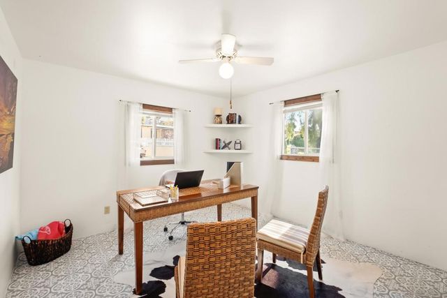 701 Valley Ave, Solana Beach, CA 92075