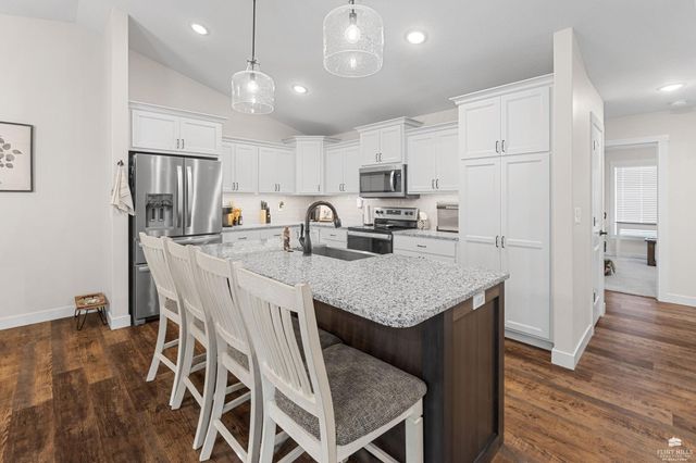 9152 Dave Drive, Manhattan, KS 66502