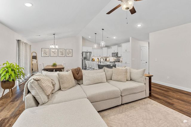 9152 Dave Drive, Manhattan, KS 66502