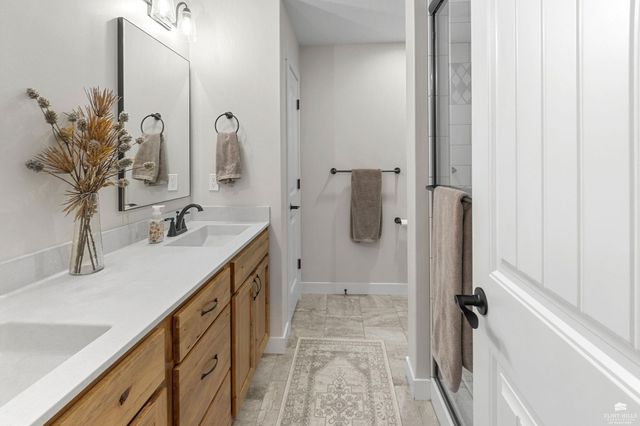 9152 Dave Drive, Manhattan, KS 66502