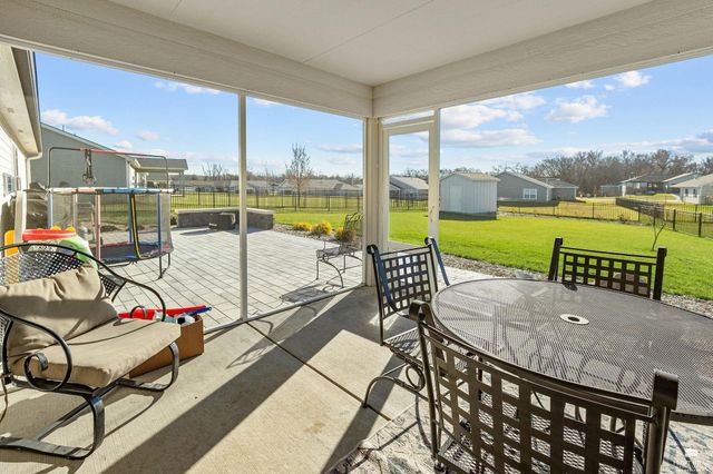 9152 Dave Drive, Manhattan, KS 66502