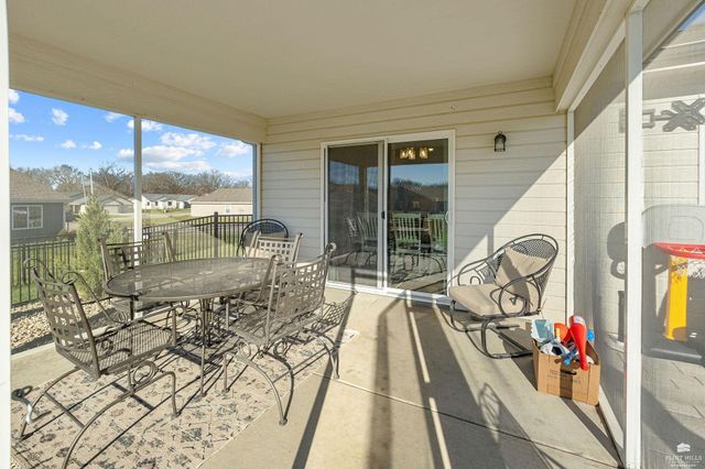 9152 Dave Drive, Manhattan, KS 66502