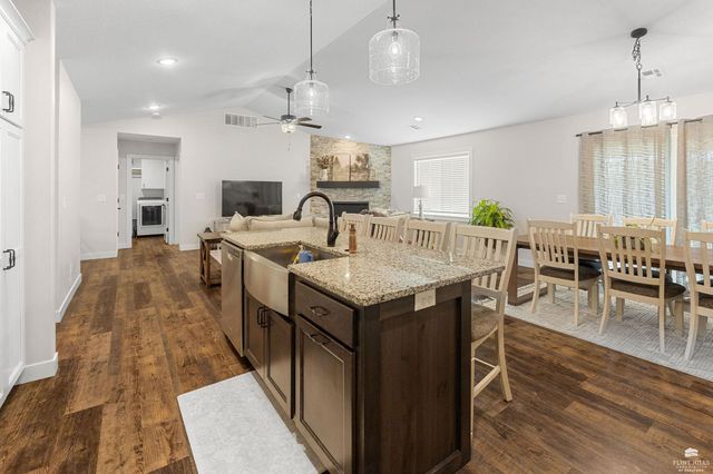 9152 Dave Drive, Manhattan, KS 66502