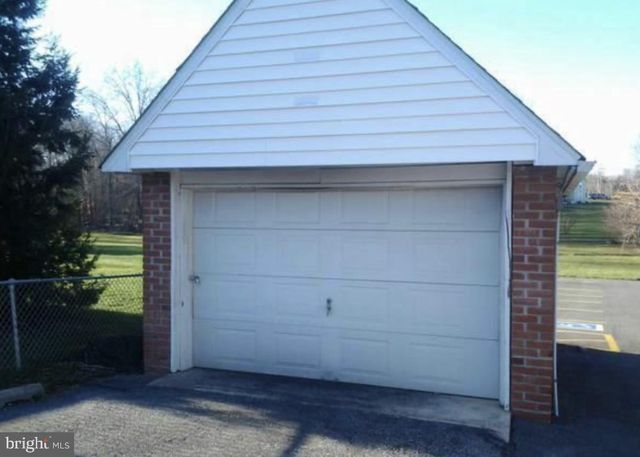 8836 BELAIR, Baltimore, MD 21236