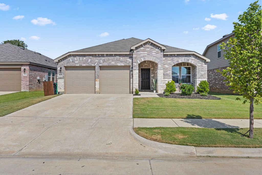 2009 Village Creek Lane, Denton, TX 76208