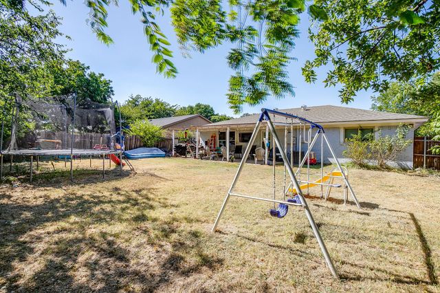 1105 Patrick Street, Crowley, TX 76036