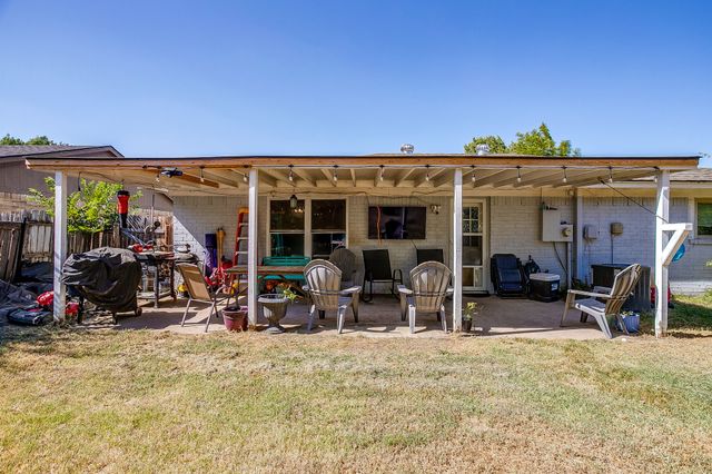 1105 Patrick Street, Crowley, TX 76036