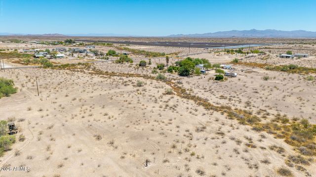 35509 W INDIAN SCHOOL Road, Tonopah, AZ 85354