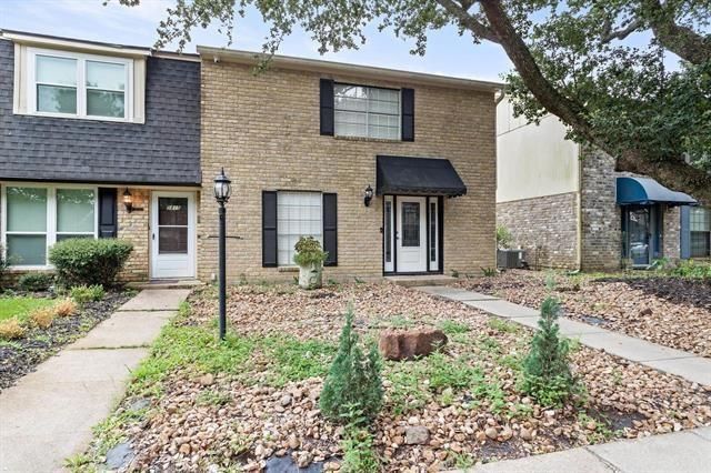 5817 Townhouse Lane, Beaumont, TX 77707