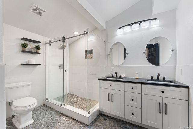 139 E Highland, San Antonio, TX 78210