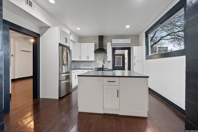 139 E Highland, San Antonio, TX 78210