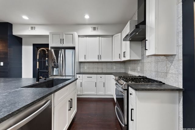 139 E Highland, San Antonio, TX 78210